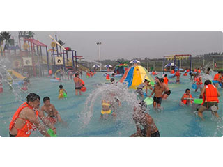 洛陽亞龍灣水上樂園.jpg